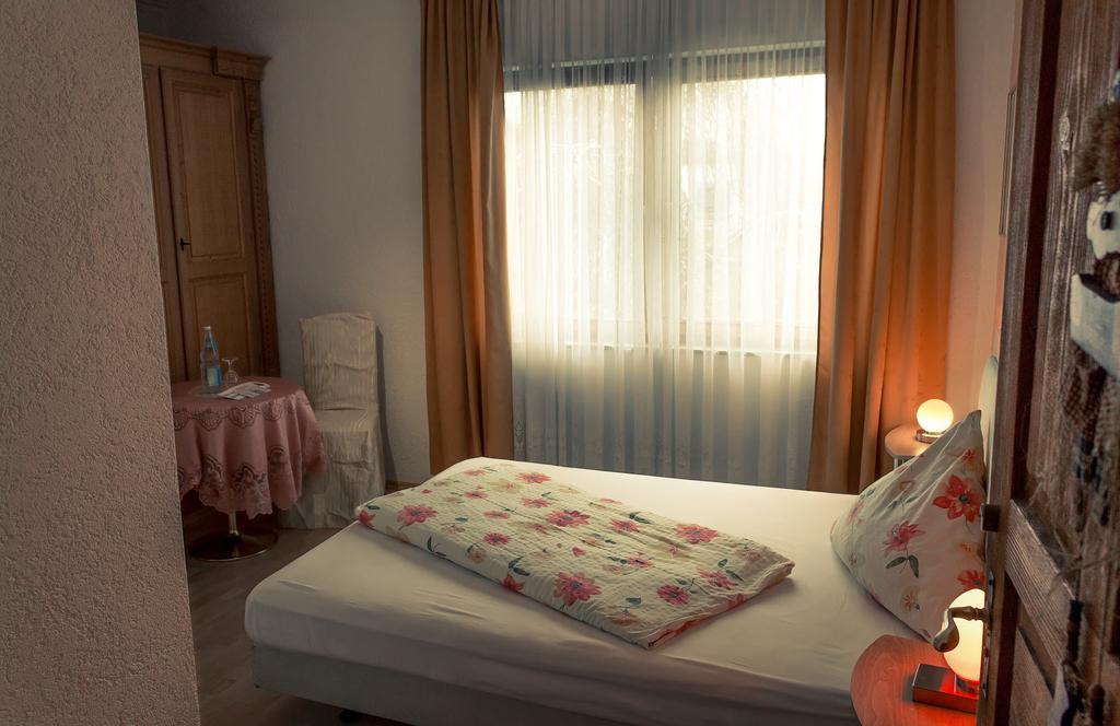 Hotel Adler Aichelberg  Chambre photo