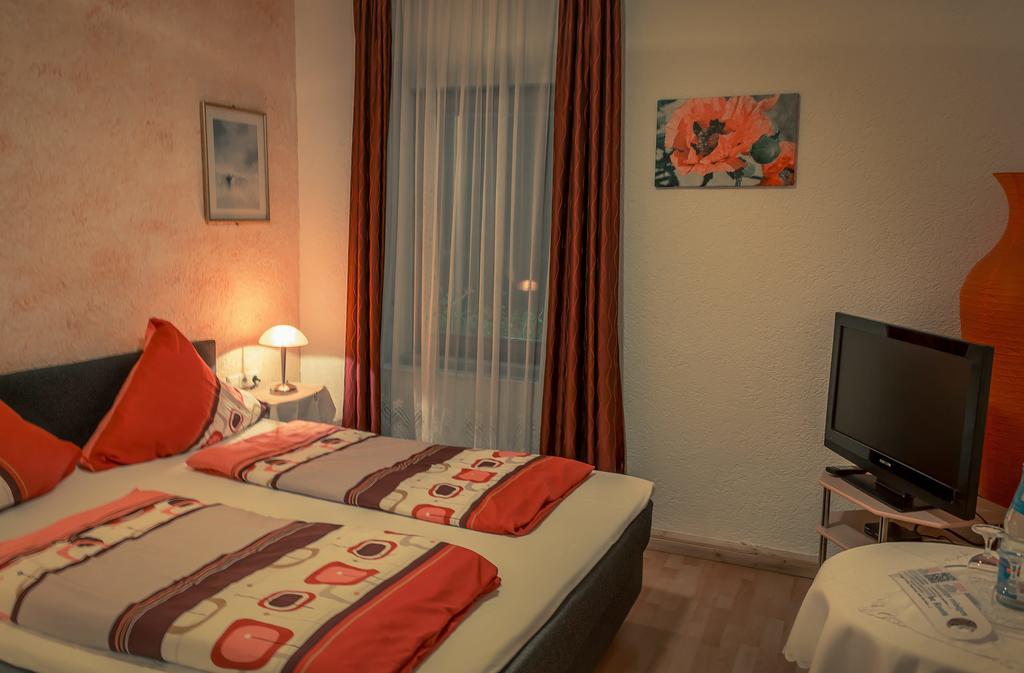 Hotel Adler Aichelberg  Chambre photo